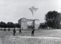 https://www.imd.tu-bs.de/files/gimgs/th-109_109_01gardeluftschiffertempelhofer-feld1907.jpg