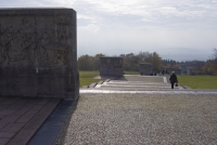 https://www.imd.tu-bs.de/files/gimgs/th-83_83_mahnmalbuchenwald06.jpg